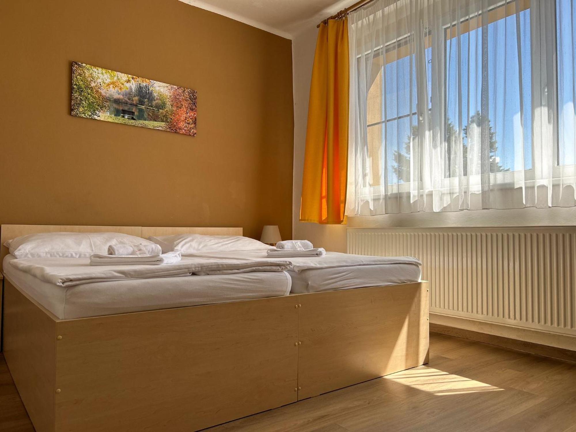Pension Fontana Podebrady Ngoại thất bức ảnh